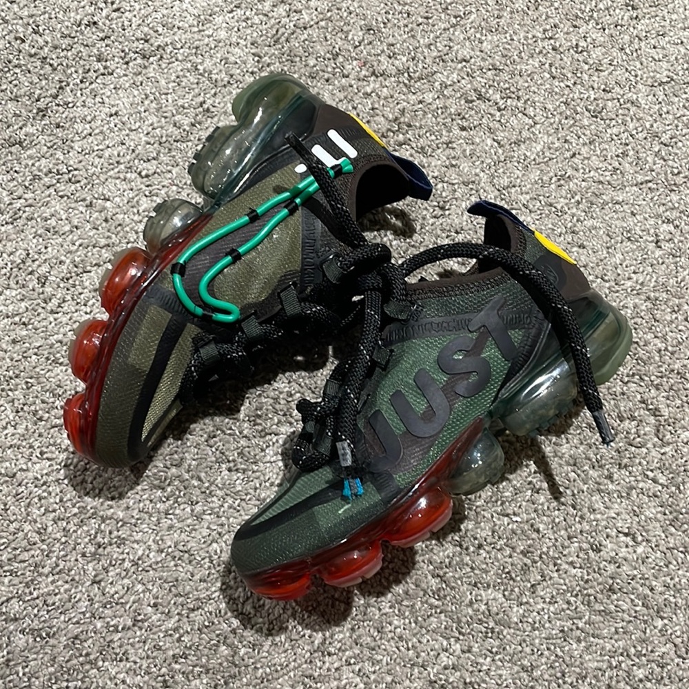 Nike cactus plant shoes